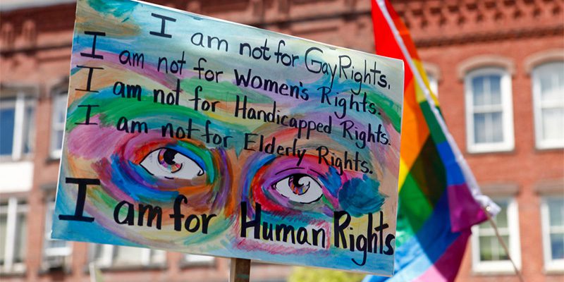A sign saying I am for Human Rights.