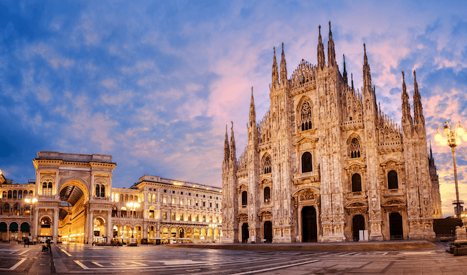 The Duomo di Milano,
one of the largest churches in
the world at sunrise in Milan, Italy.
